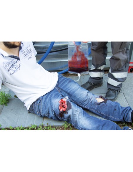 Moulage et simulation de plaie avec saignement important pour le pansement Erler Zimmer NW110