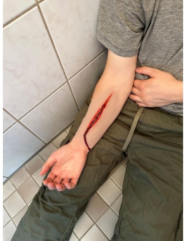 Moulage eines Selbstmordversuchs EZ-NW121